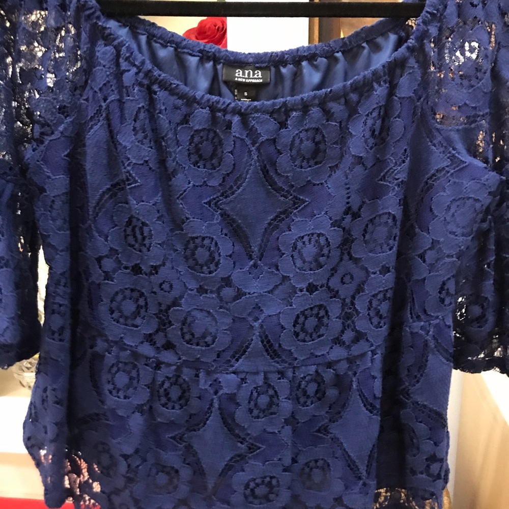 Women’s Ana top